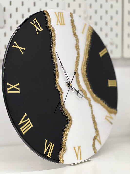 Golden Harmony Resin Clock